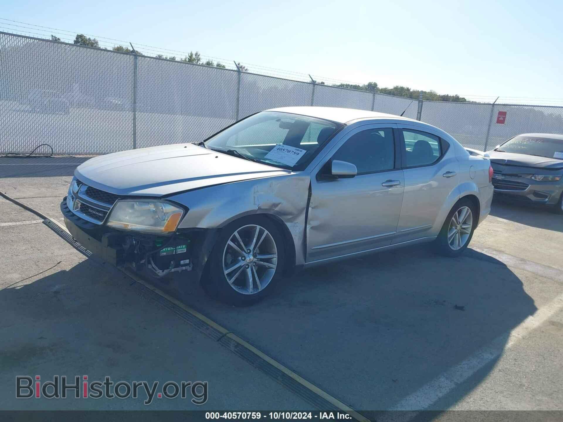 2011 DODGE AVENGER - VIN: 1B3BD1FG2BN587641 - Фото 2