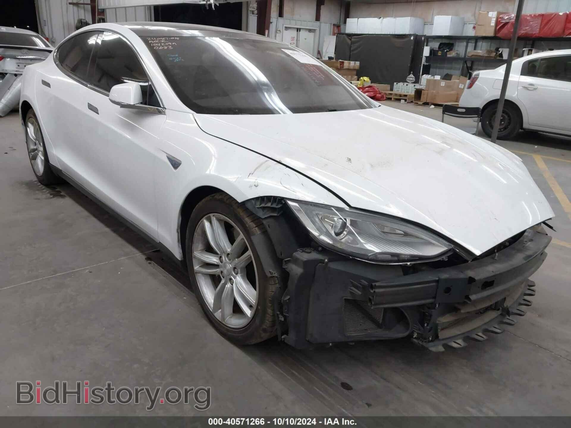 Фотография 5YJSA1E2XFF110683 - TESLA MODEL S 2015