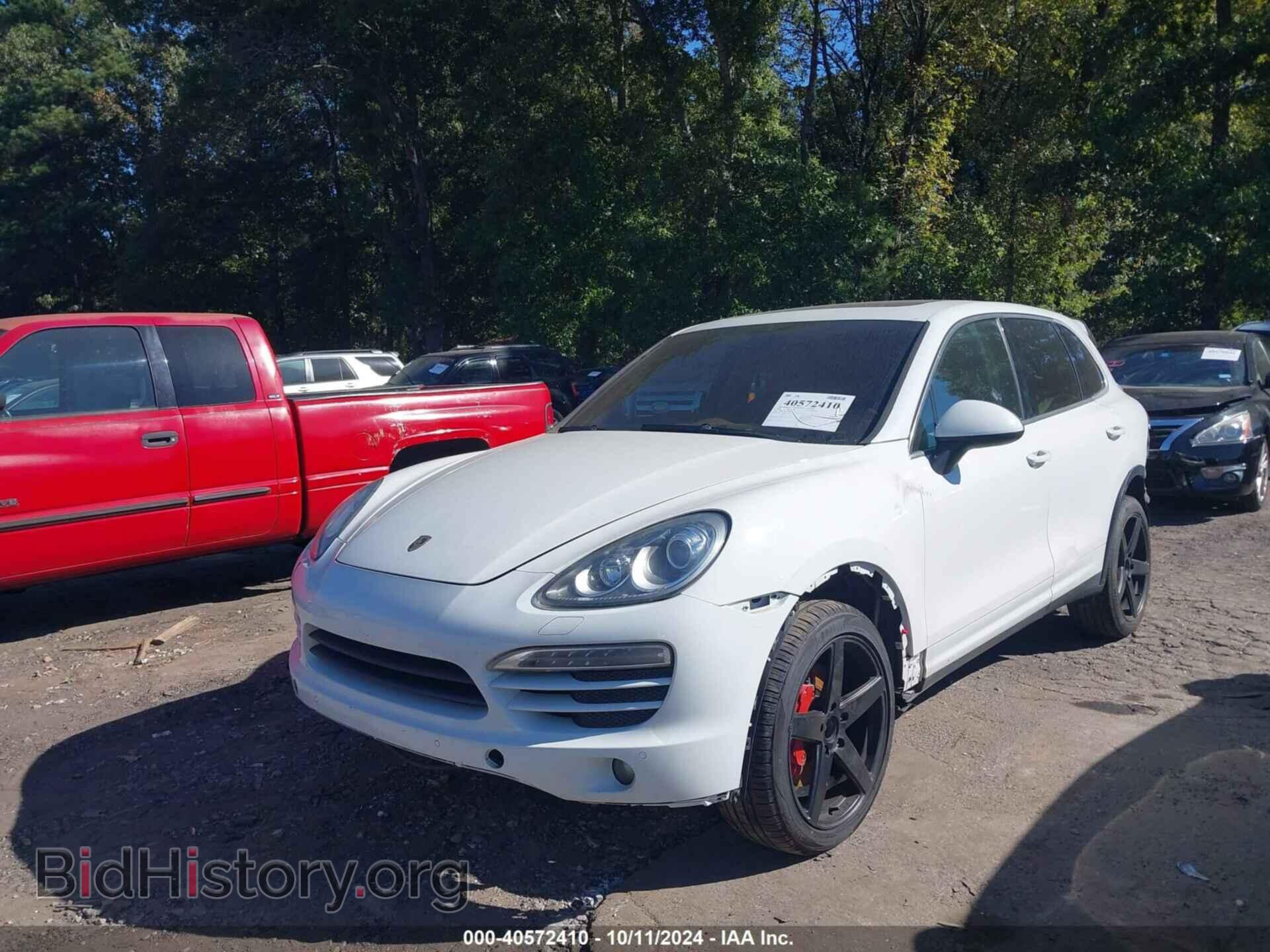 2012 PORSCHE CAYENNE - VIN: WP1AA2A21CLA07747 - Photo 2