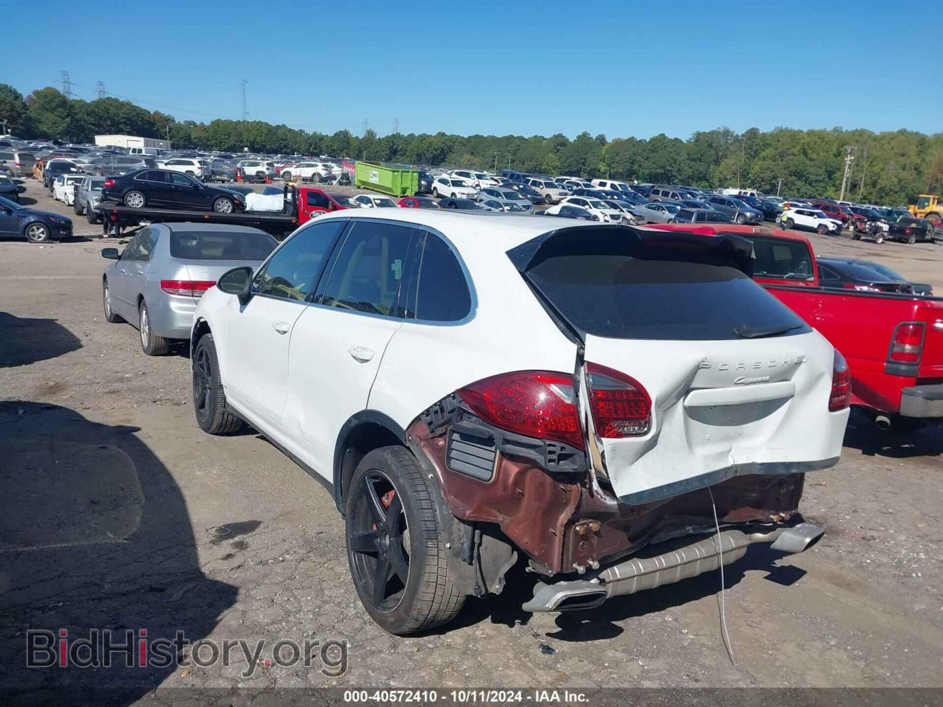 2012 PORSCHE CAYENNE - VIN: WP1AA2A21CLA07747 - Photo 3