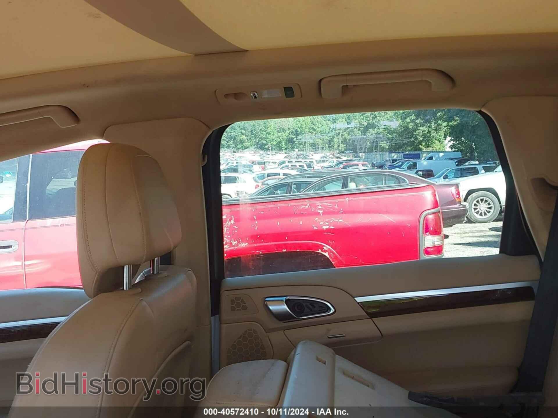 2012 PORSCHE CAYENNE - VIN: WP1AA2A21CLA07747 - Photo 8