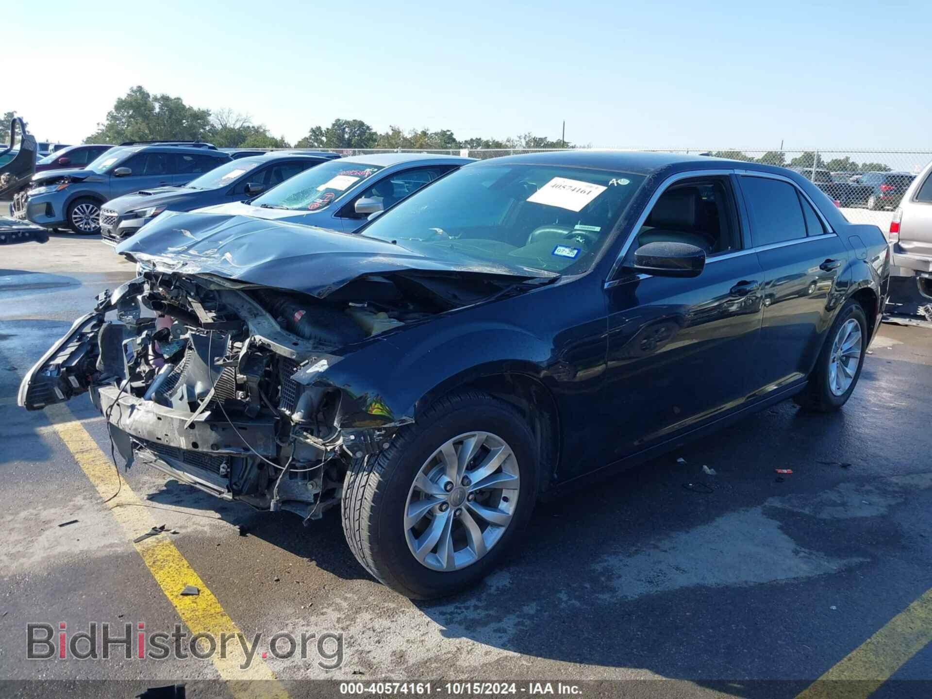 2015 CHRYSLER 300 - VIN: 2C3CCAAG2FH818344 - Фото 2