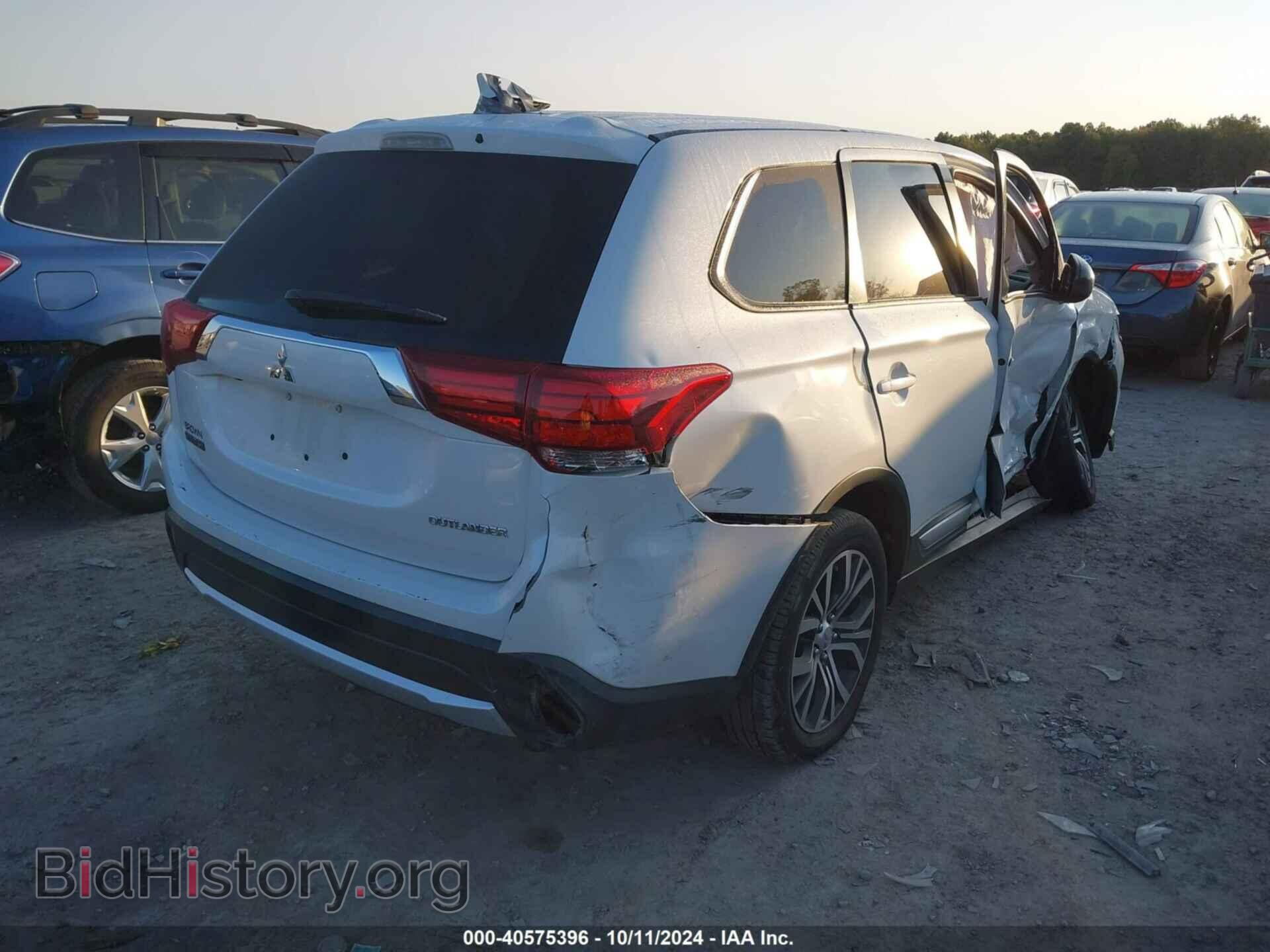 2017 MITSUBISHI OUTLANDER - VIN: JA4AD2A33HZ065178 - Фото 4