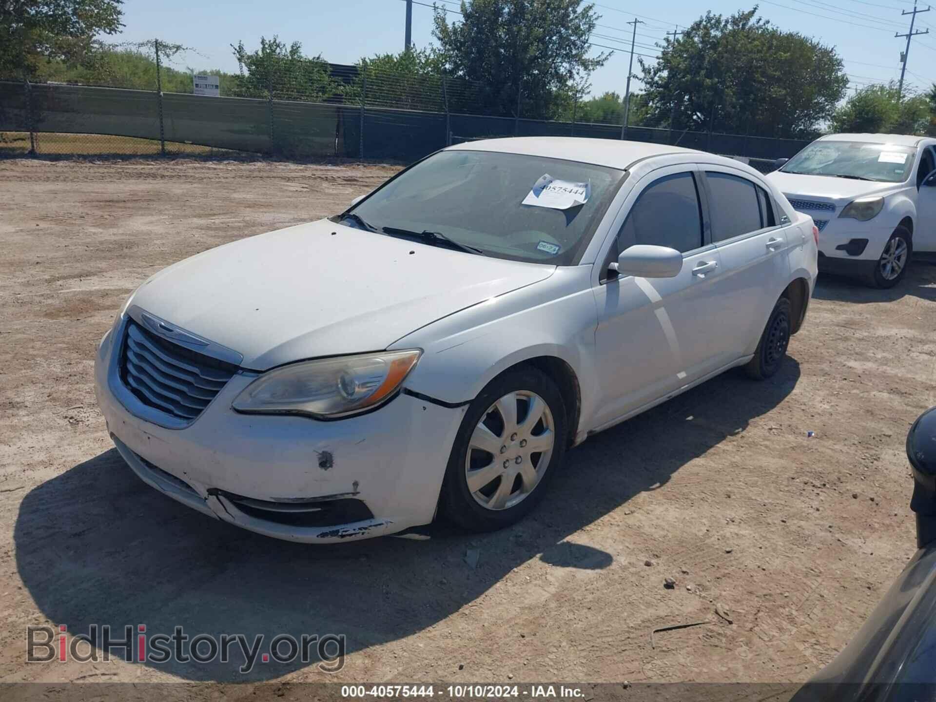 2013 CHRYSLER 200 - VIN: 1C3CCBAG3DN736455 - Photo 2