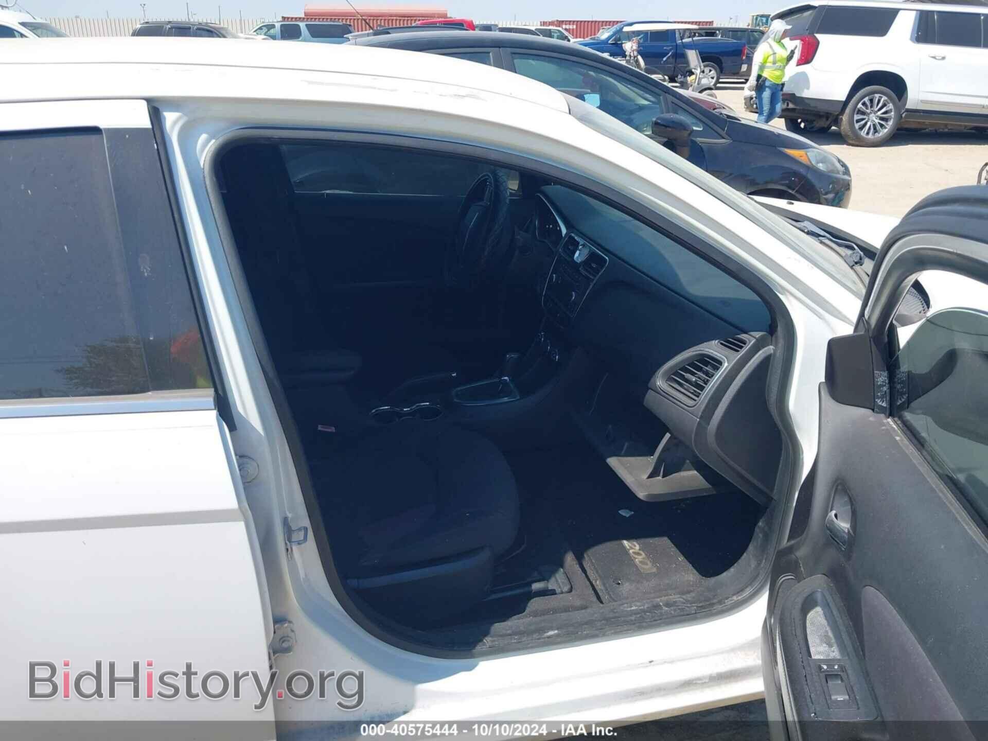 2013 CHRYSLER 200 - VIN: 1C3CCBAG3DN736455 - Photo 5