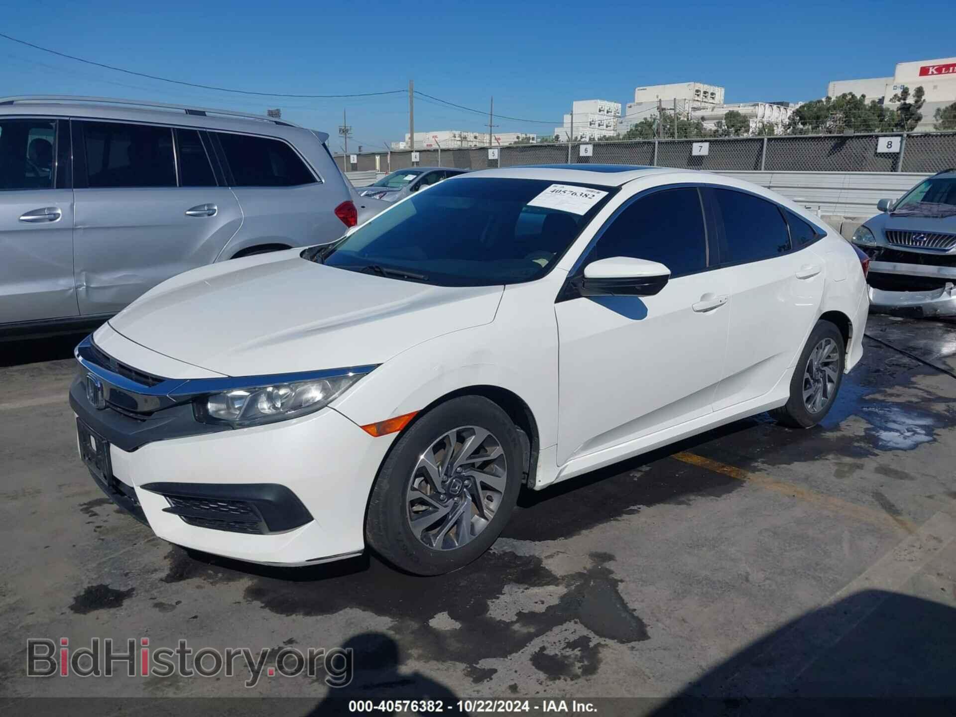 2018 HONDA CIVIC - VIN: 19XFC2F71JE207412 - Фото 2