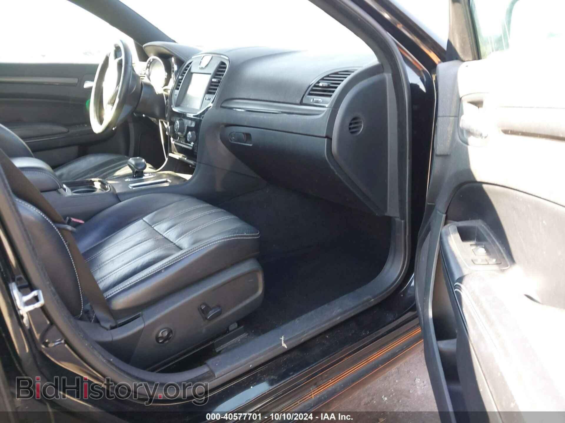 2013 CHRYSLER 300 - VIN: 2C3CCABG4DH551123 - Фото 5