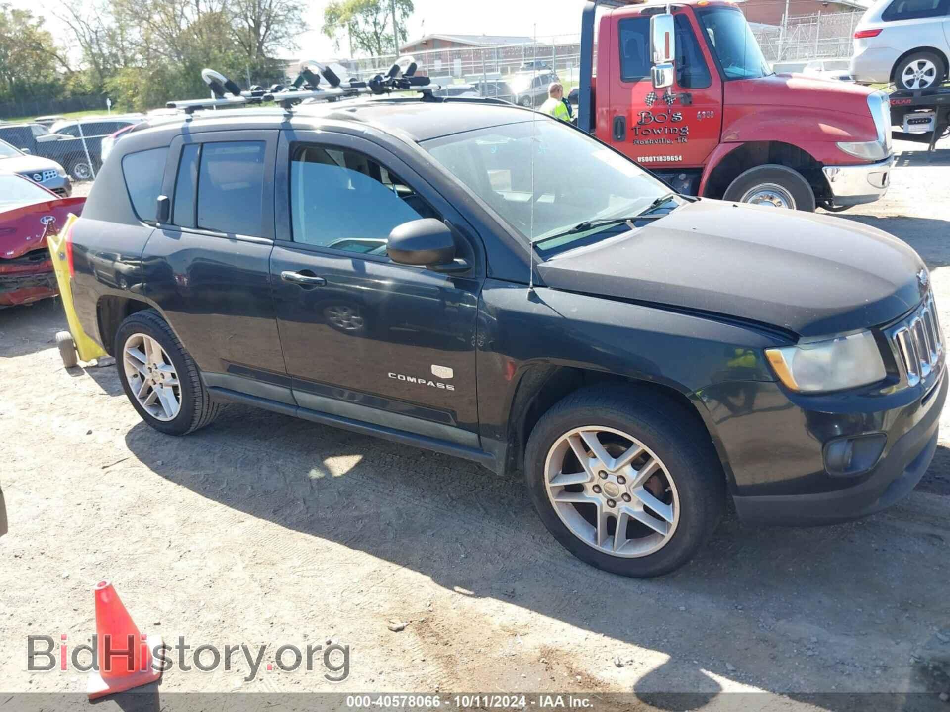 Photo 1J4NT5FBXBD203129 - JEEP COMPASS 2011