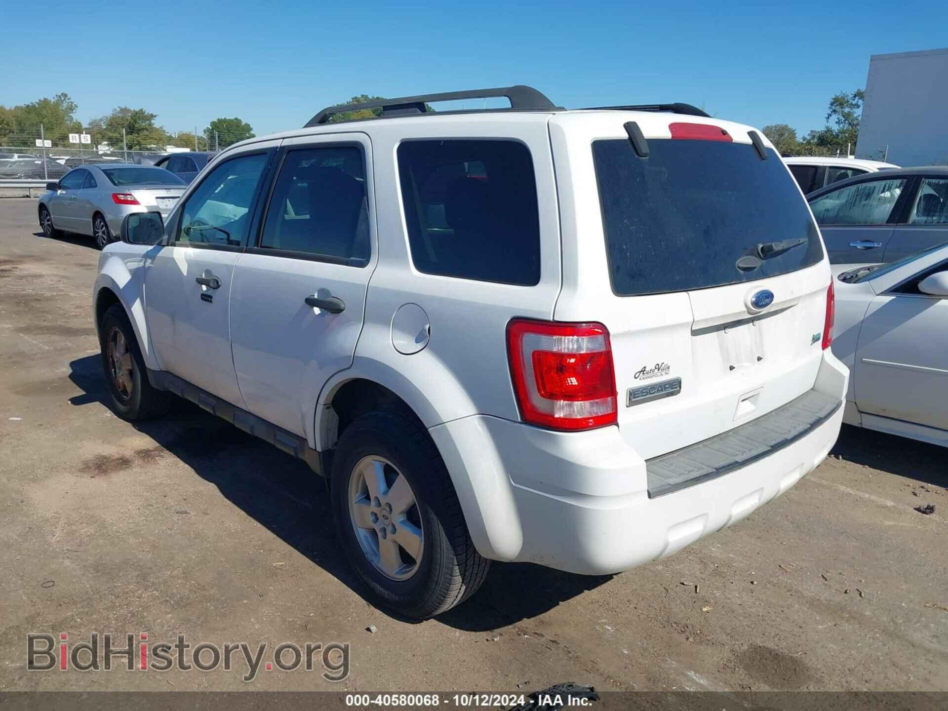 2011 FORD ESCAPE - VIN: 1FMCU0DG4BKB73564 - Фото 3