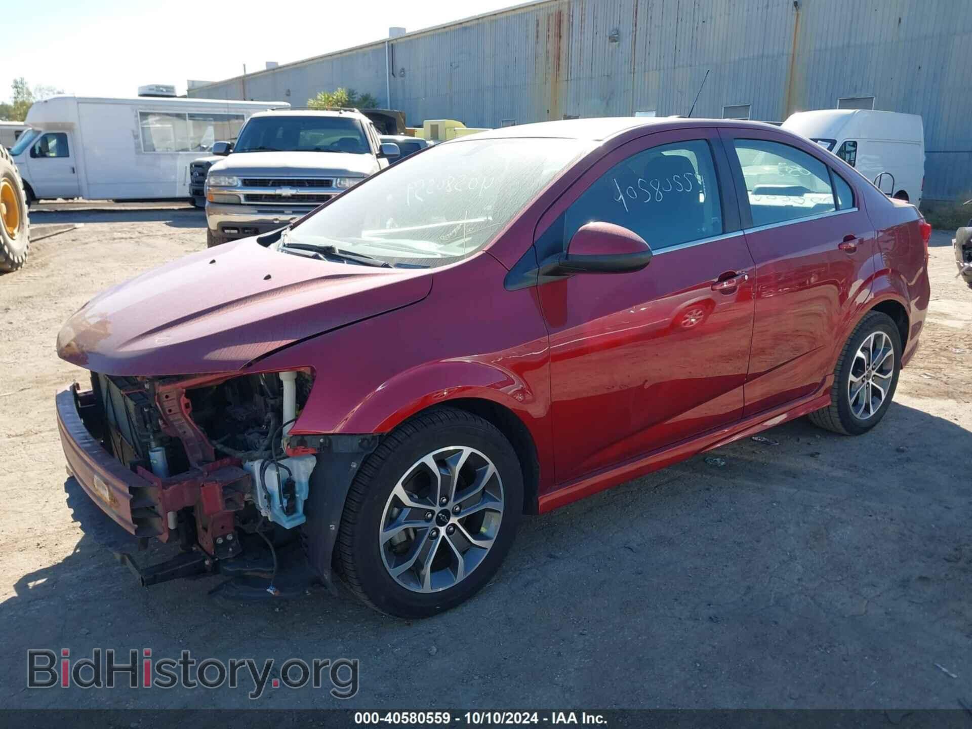 2018 CHEVROLET SONIC - VIN: 1G1JD5SH5J4134885 - Фото 2