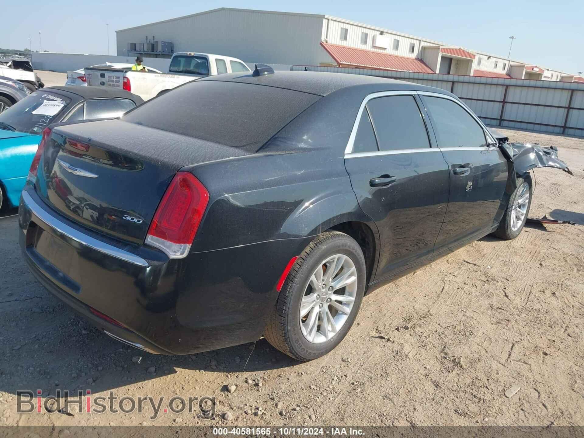 2019 CHRYSLER 300 - VIN: 2C3CCAAG0KH501141 - Фото 4