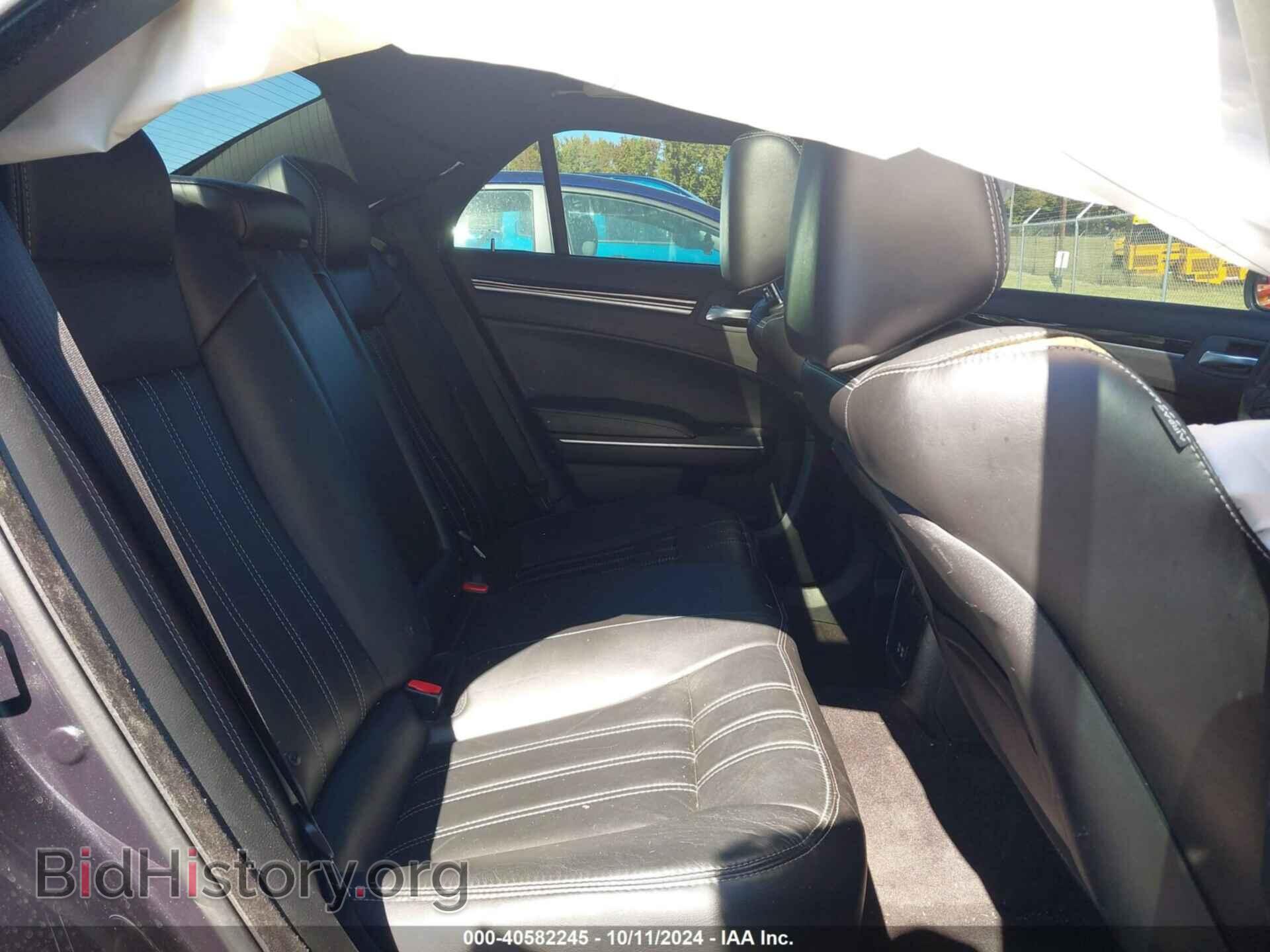 2018 CHRYSLER 300 - VIN: 2C3CCABG3JH266683 - Фото 8