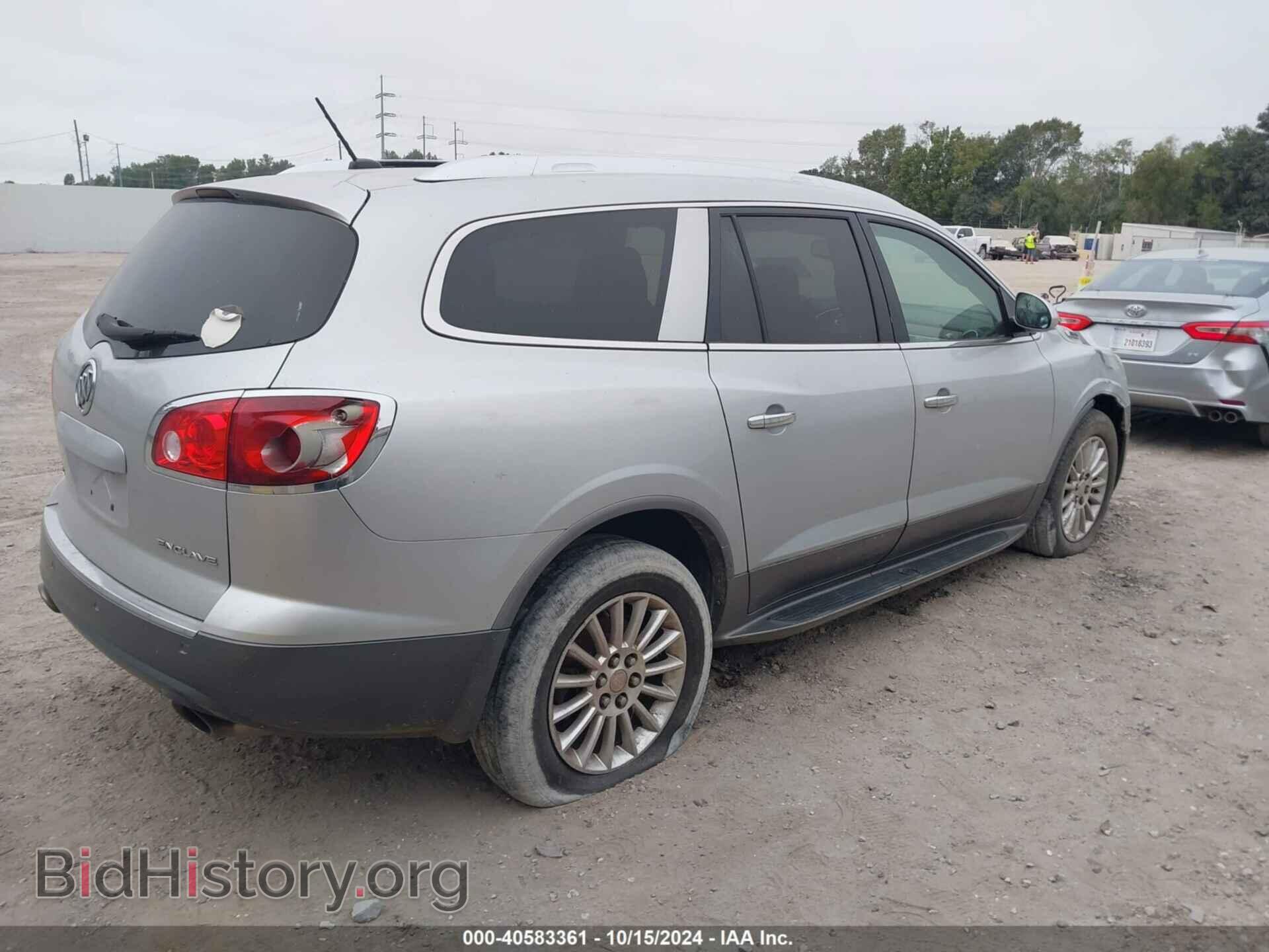 2011 BUICK ENCLAVE - VIN: 5GAKRAED1BJ314674 - Photo 4