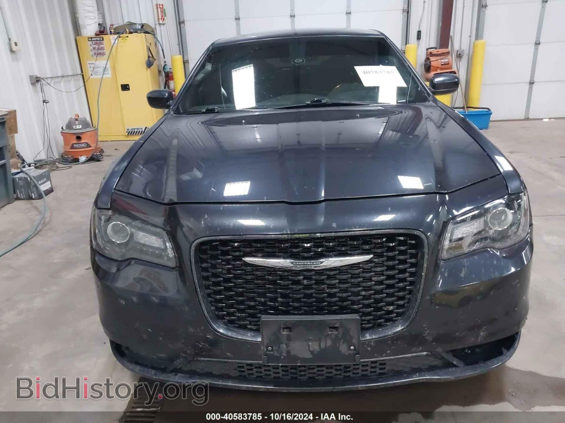 2019 CHRYSLER 300 - VIN: 2C3CCAGG7KH538274 - Фото 12