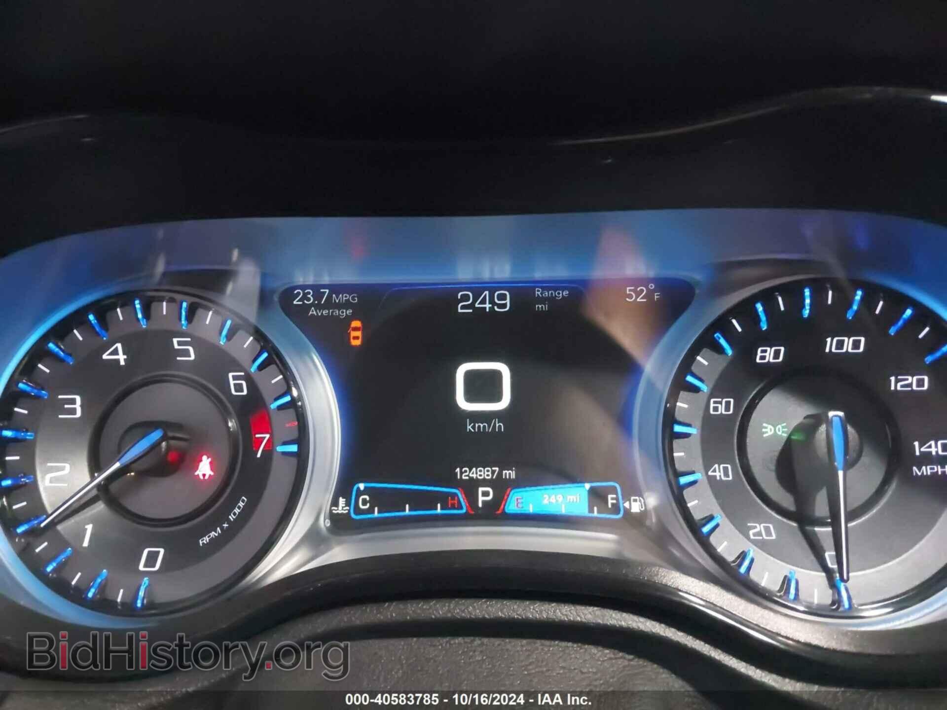 2019 CHRYSLER 300 - VIN: 2C3CCAGG7KH538274 - Фото 7