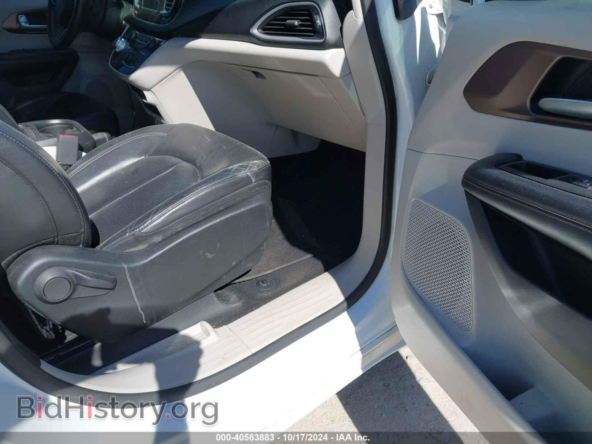2018 CHRYSLER PACIFICA - VIN: 2C4RC1BG0JR163382 - Фото 5
