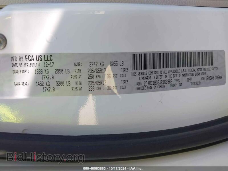2018 Chrysler PACIFICA (VIN 2C4RC1BG0JR163382) — photo 9 of 20