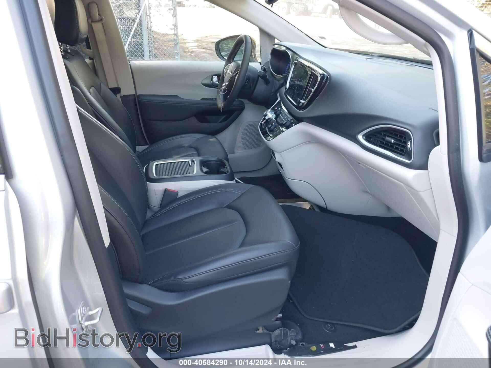 2024 CHRYSLER PACIFICA - VIN: 2C4RC1BG0RR148652 - Photo 5