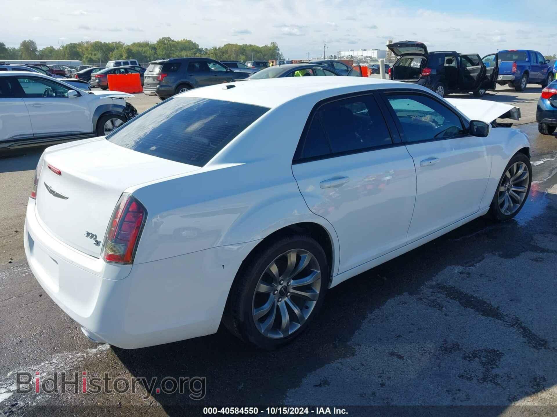 2014 CHRYSLER 300 - VIN: 2C3CCABG0EH221884 - Фото 4