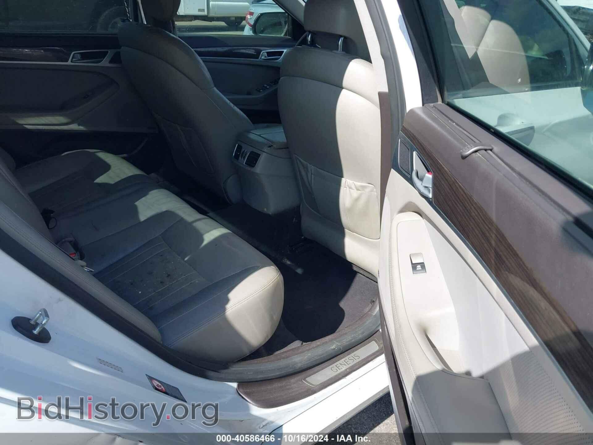 2016 HYUNDAI GENESIS - VIN: KMHGN4JE4GU106483 - Фото 8