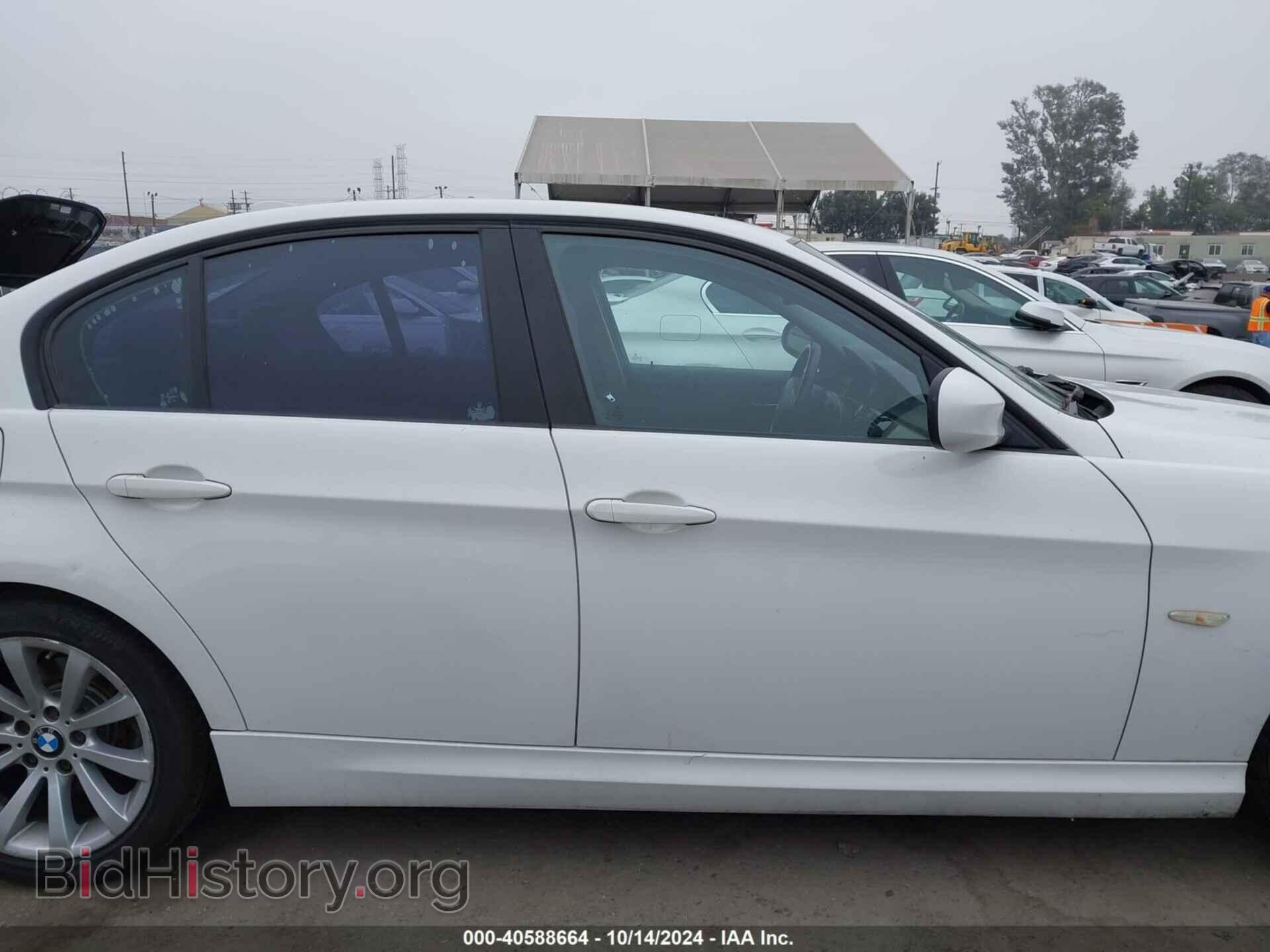 2011 BMW 328I - VIN: WBAPH5C5XBA445190 - Фото 13