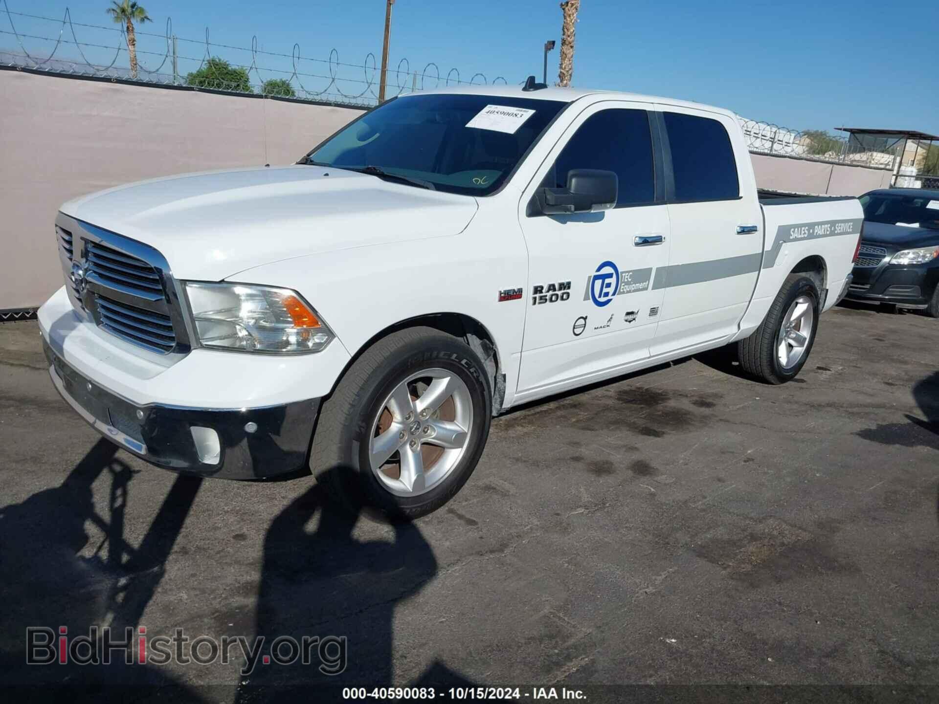 2018 RAM 1500 - VIN: 3C6RR6LT7JG210086 - Фото 2
