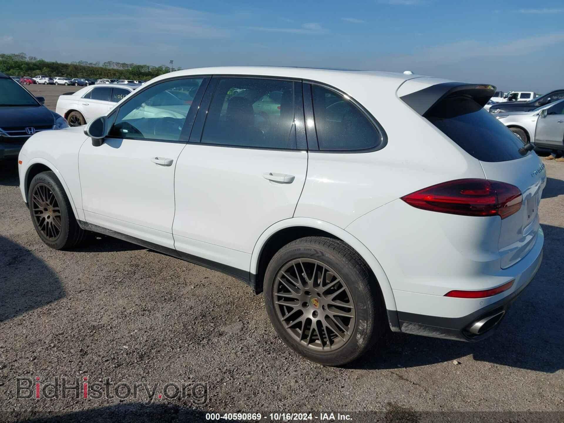2017 PORSCHE CAYENNE - VIN: WP1AA2A28HKA89912 - Фото 3
