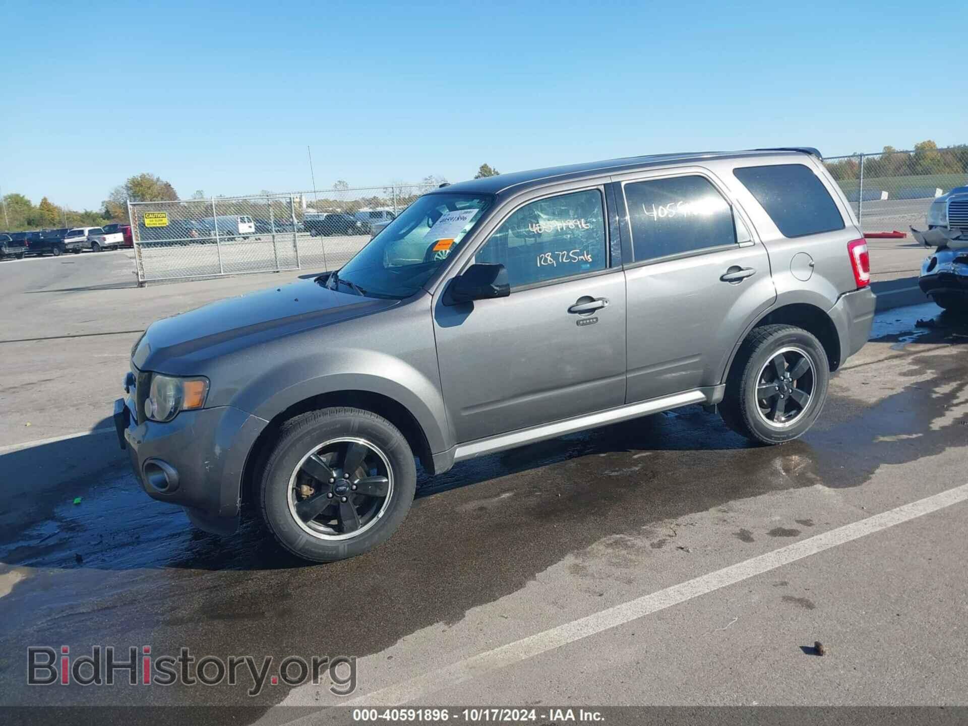 2011 FORD ESCAPE - VIN: 1FMCU0D76BKB44292 - Фото 2