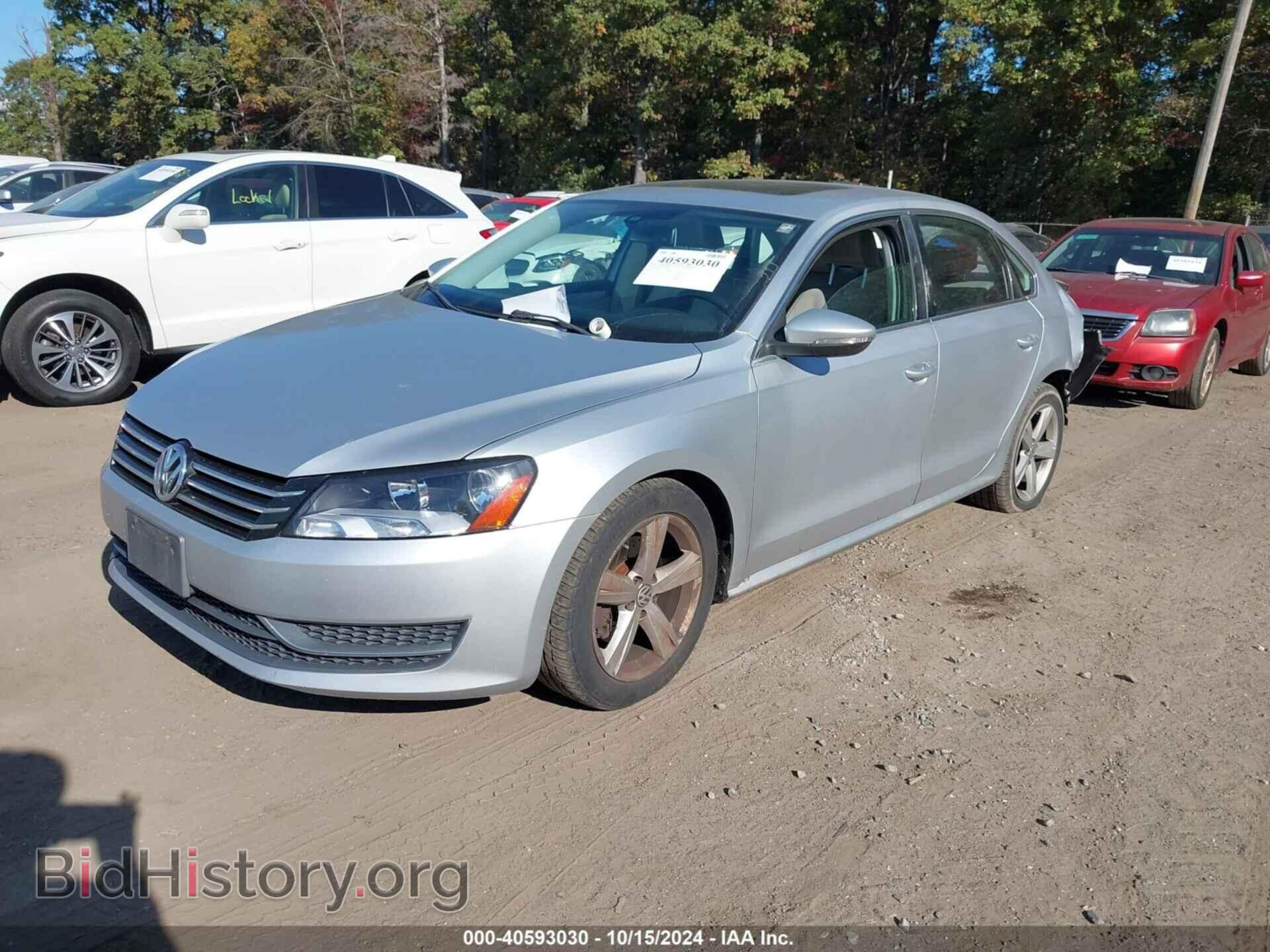 2012 VOLKSWAGEN PASSAT - VIN: 1VWBP7A32CC015346 - Фото 2