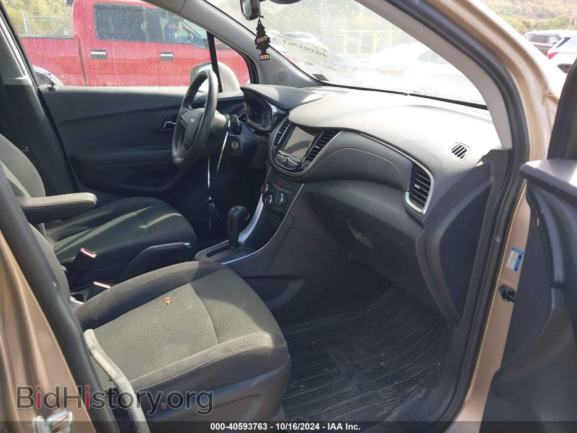 2018 CHEVROLET TRAX - VIN: 3GNCJNSB3JL301668 - Фото 5