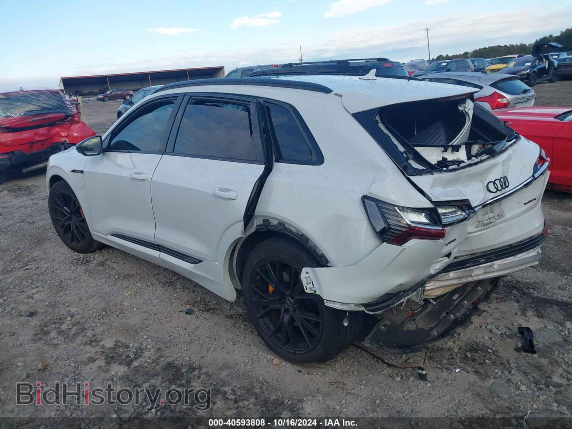 2022 AUDI E-TRON - VIN: WA1VABGE2NB041025 - Фото 3