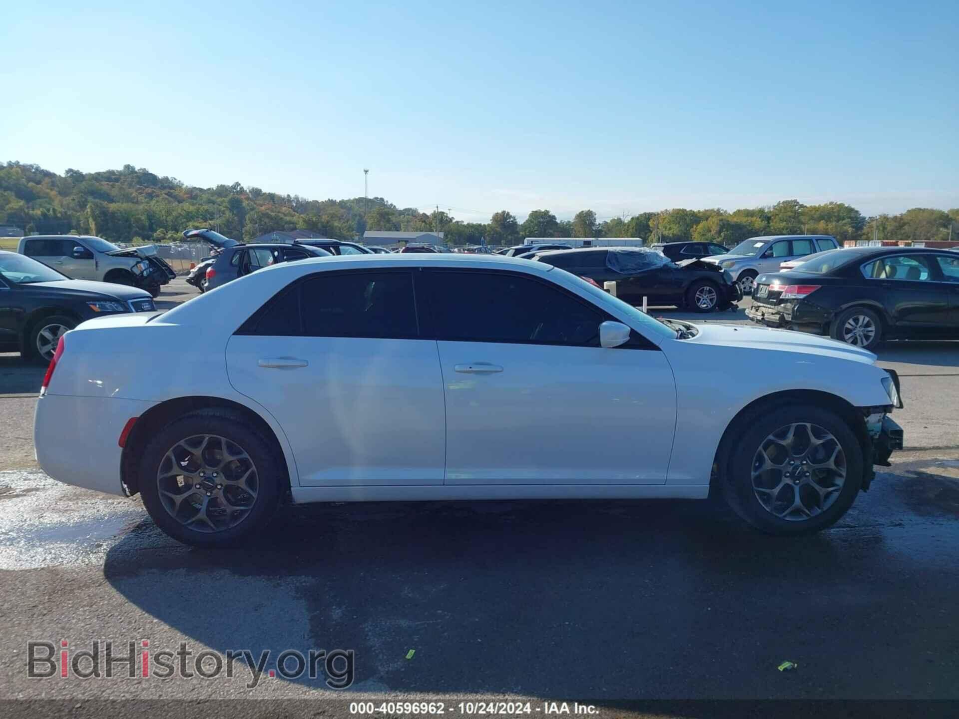 2015 CHRYSLER 300 - VIN: 2C3CCAGG6FH814448 - Фото 14