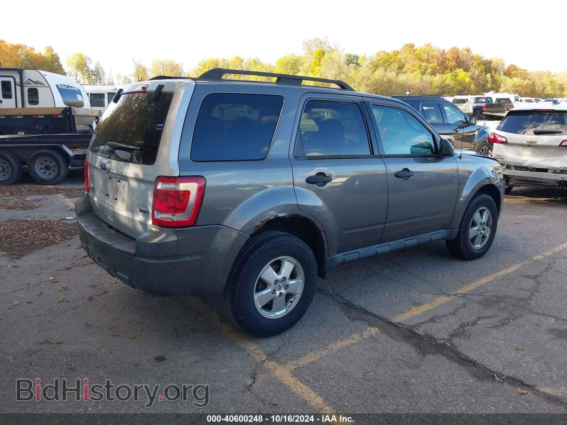 2011 FORD ESCAPE - VIN: 1FMCU0DG9BKB14929 - Фото 4