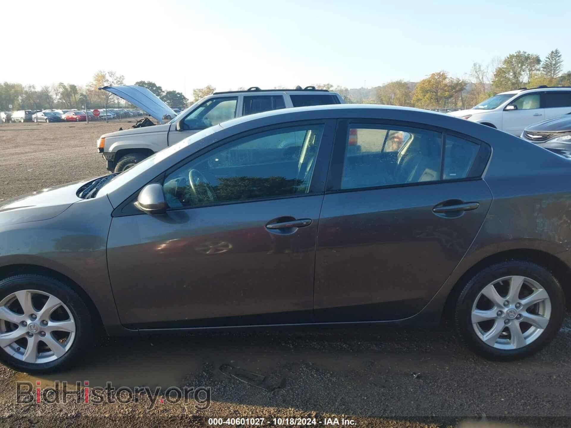 2011 MAZDA MAZDA3 - VIN: JM1BL1VG1B1373282 - Фото 15