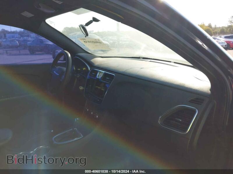 2012 Chrysler 200 (VIN 1C3CCBAB4CN202349) — фото 5 из 11