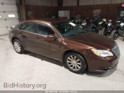2013 Chrysler 200 Touring, brown — VIN 1C3CCBBG2DN703588, IAAI