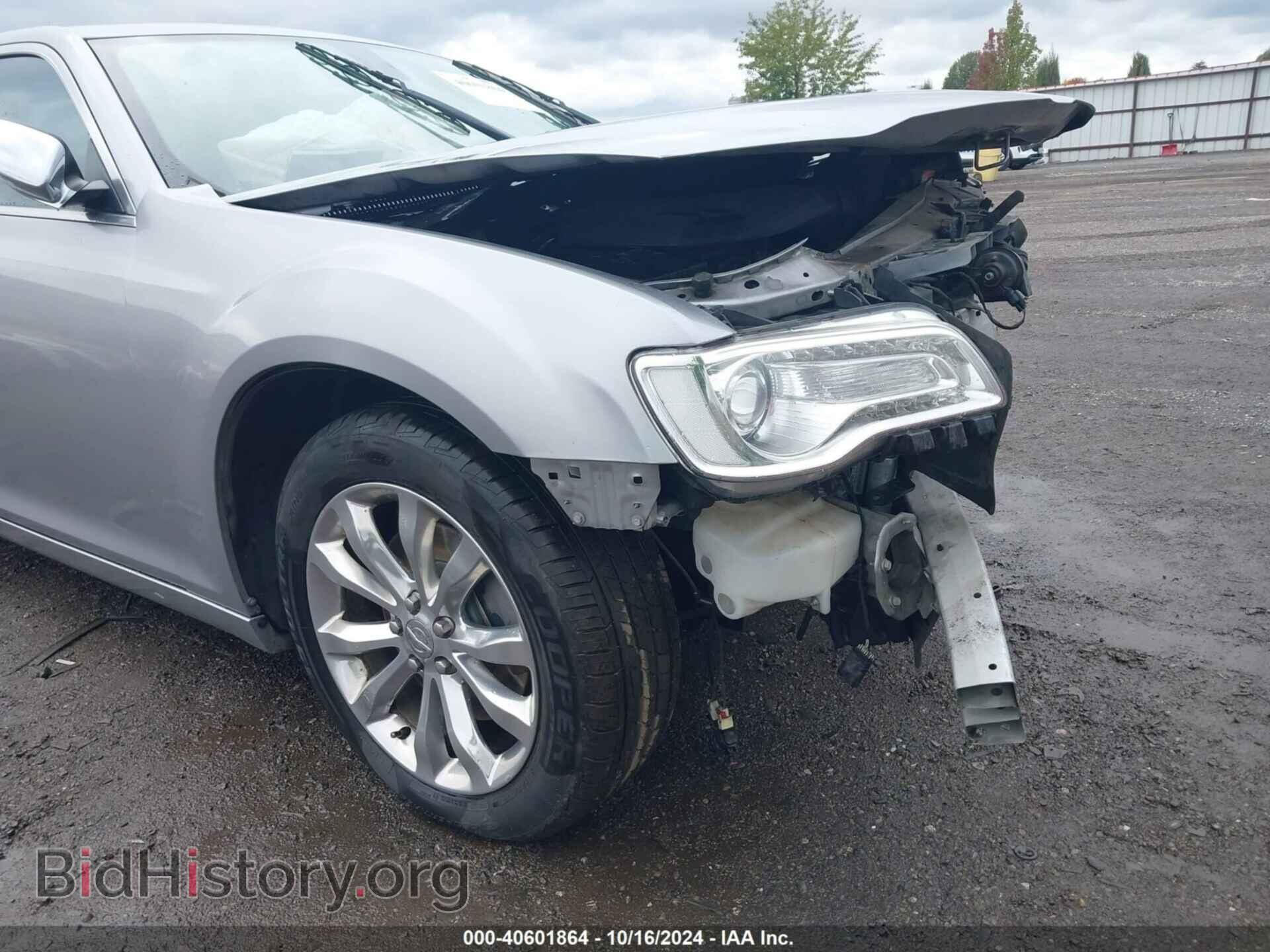 2016 CHRYSLER 300C - VIN: 2C3CCAKG1GH111395 - Фото 18