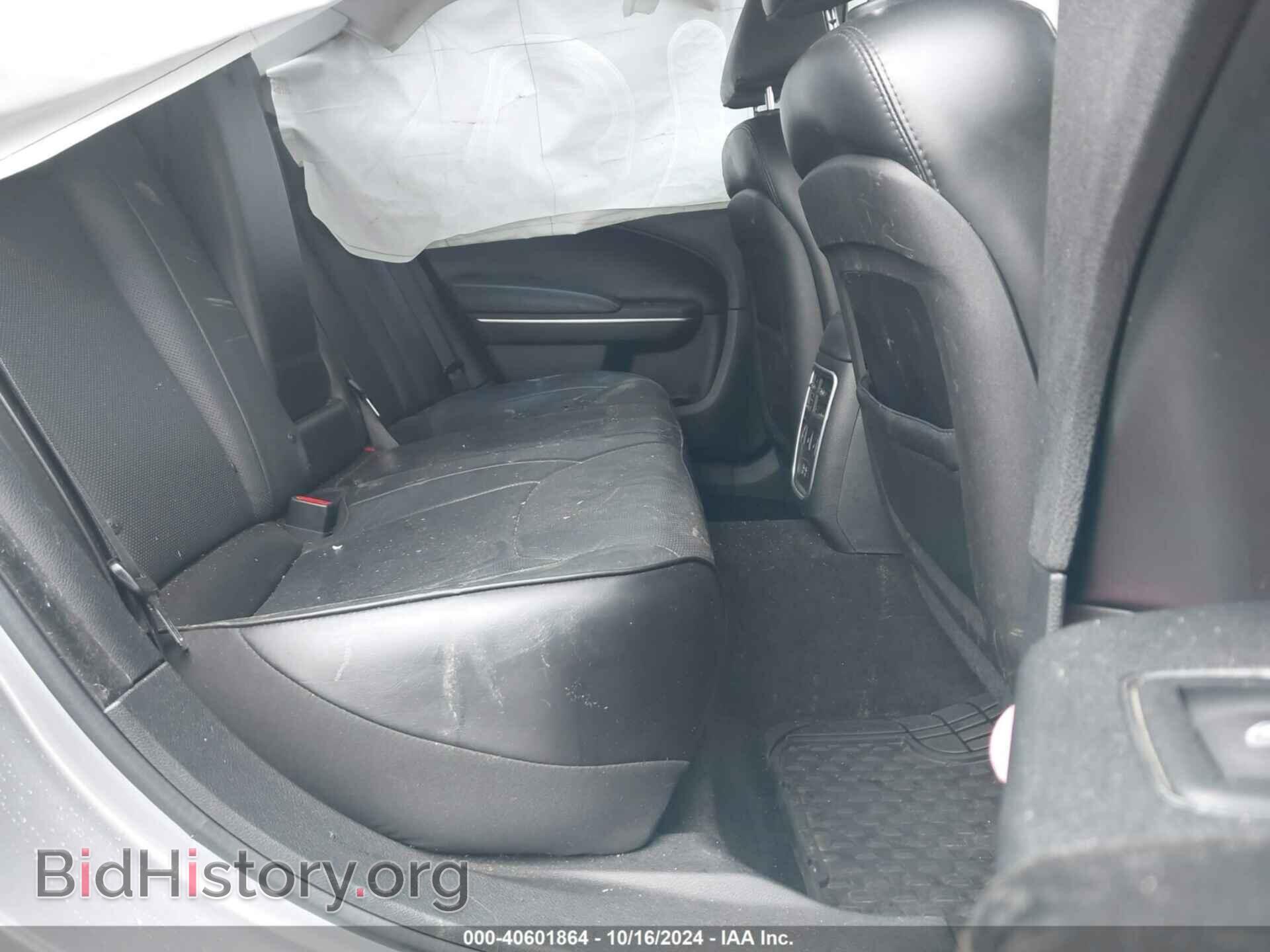 2016 CHRYSLER 300C - VIN: 2C3CCAKG1GH111395 - Фото 8