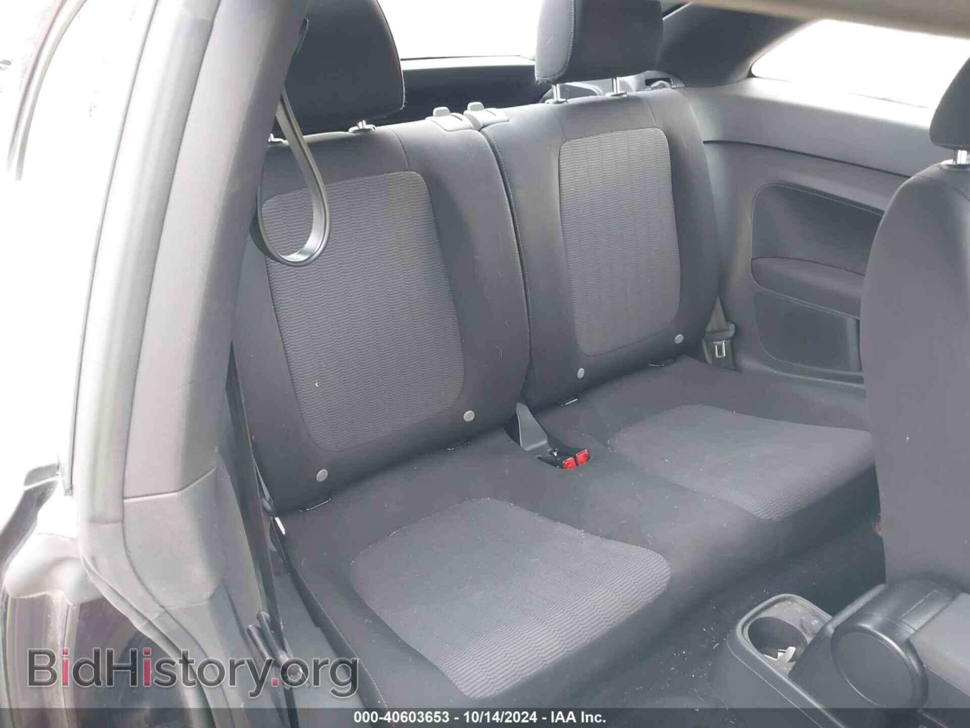 2014 VOLKSWAGEN BEETLE - VIN: 3VWFP7AT9EM623271 - Фото 8
