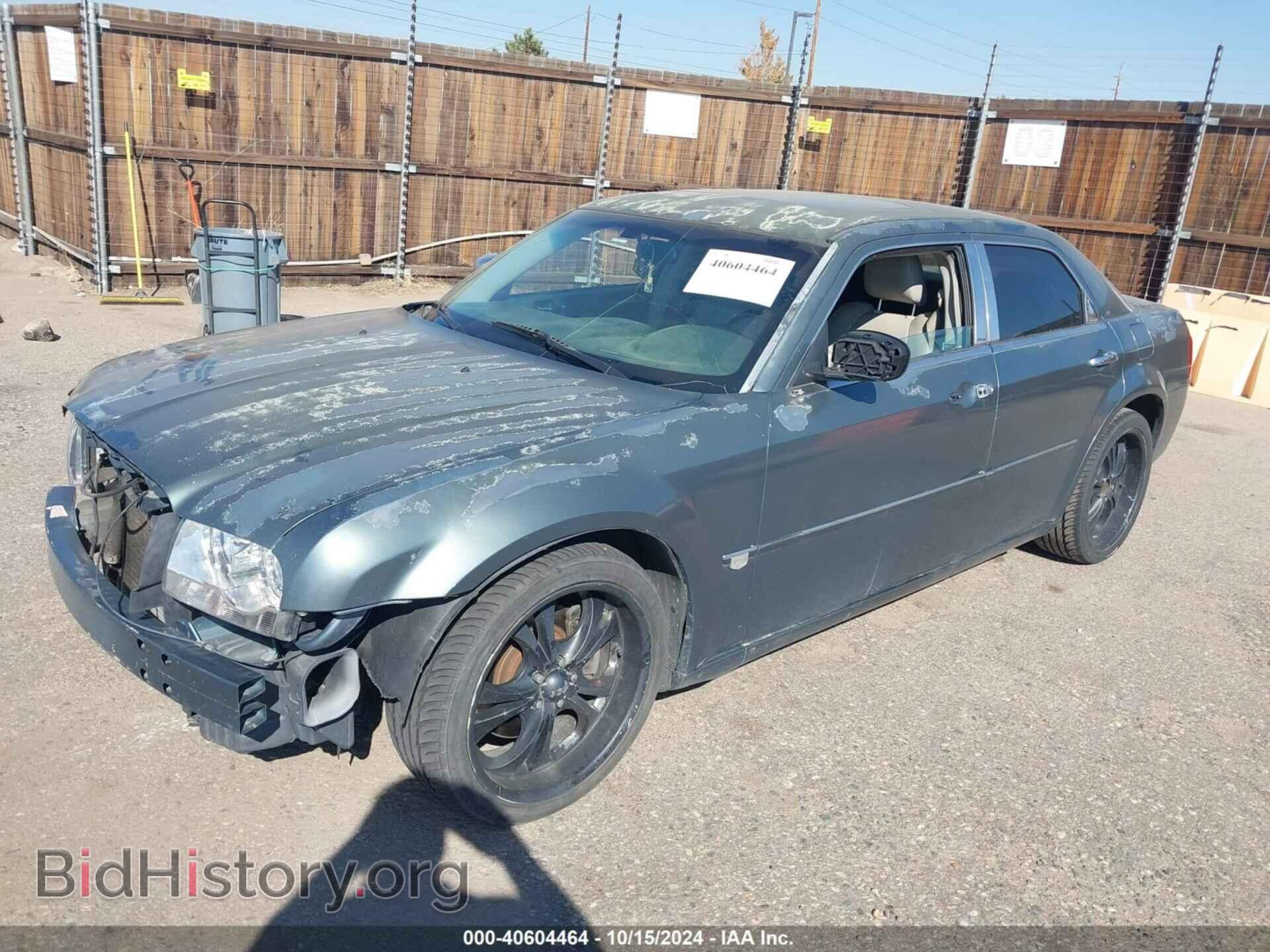 2005 CHRYSLER 300C - VIN: 2C3AA63HX5H520283 - Фото 2