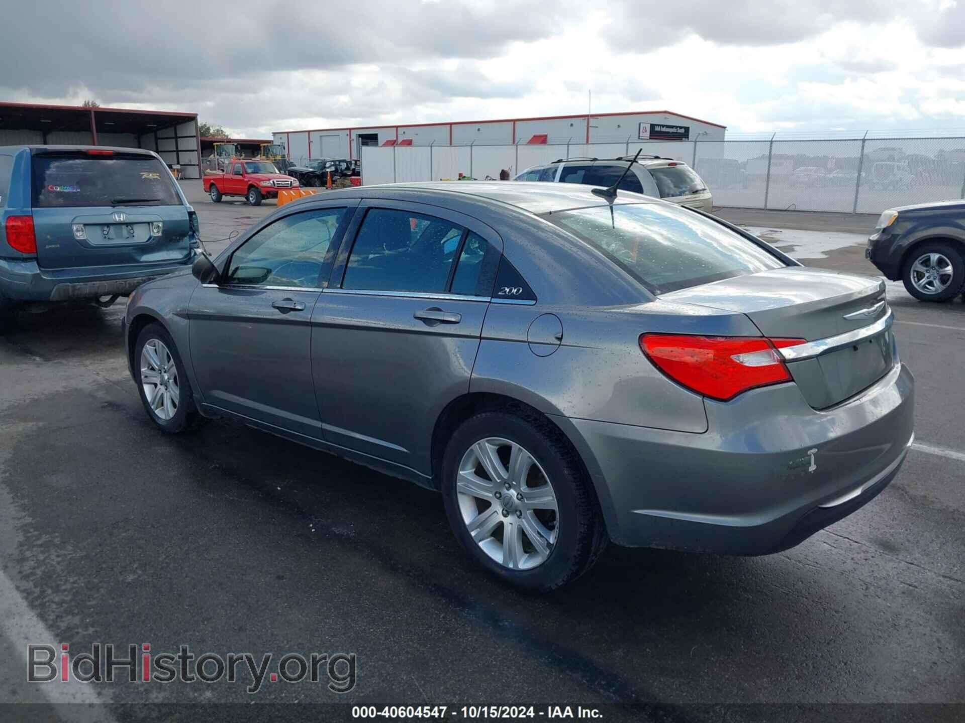 2012 CHRYSLER 200 - VIN: 1C3CCBBB3CN140585 - Фото 3