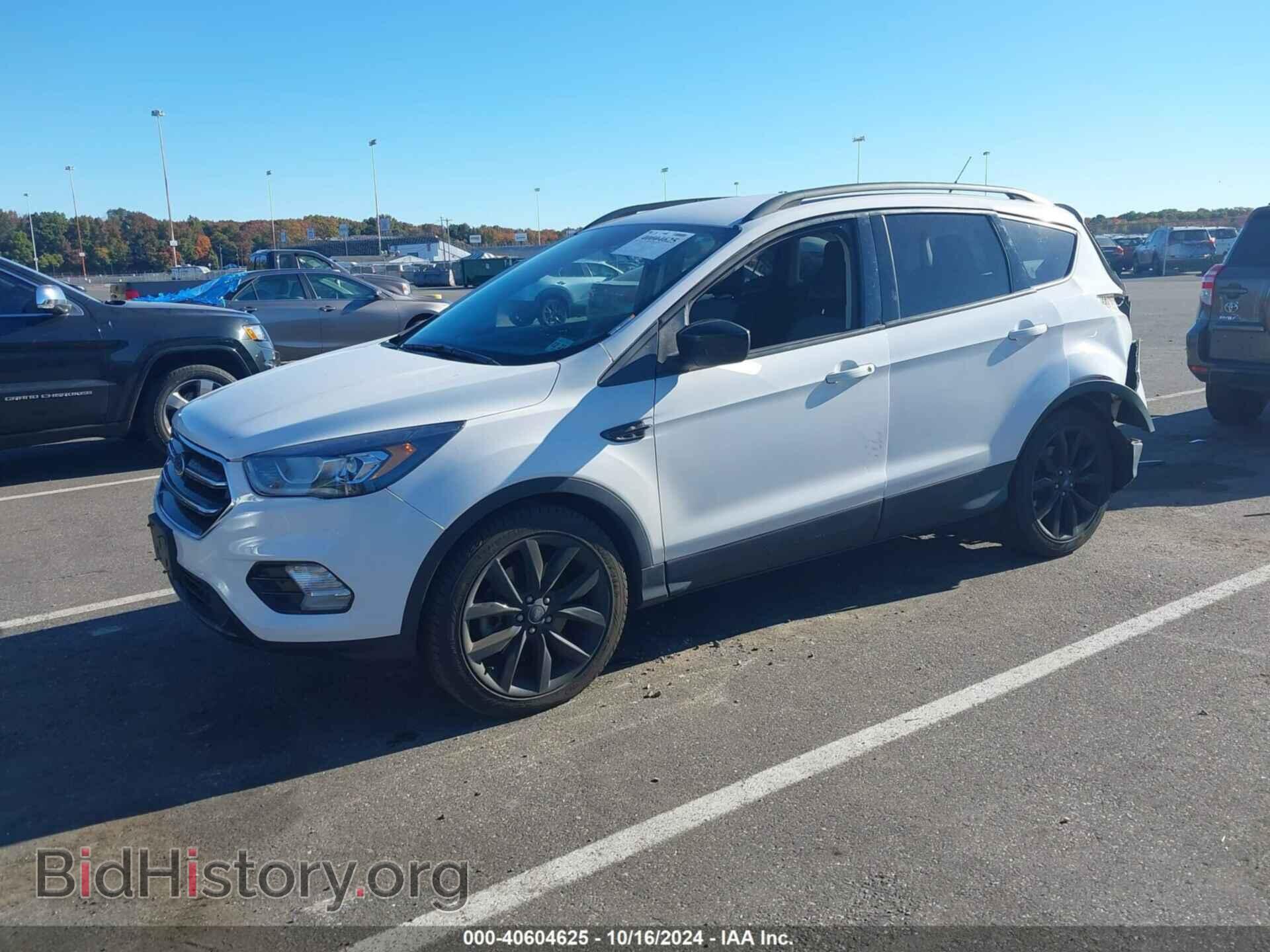 2017 FORD ESCAPE - VIN: 1FMCU9GD1HUB94181 - Фото 2