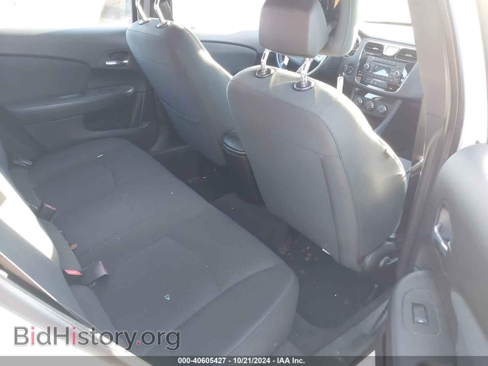 2012 CHRYSLER 200 - VIN: 1C3CCBBG9CN108266 - Фото 8