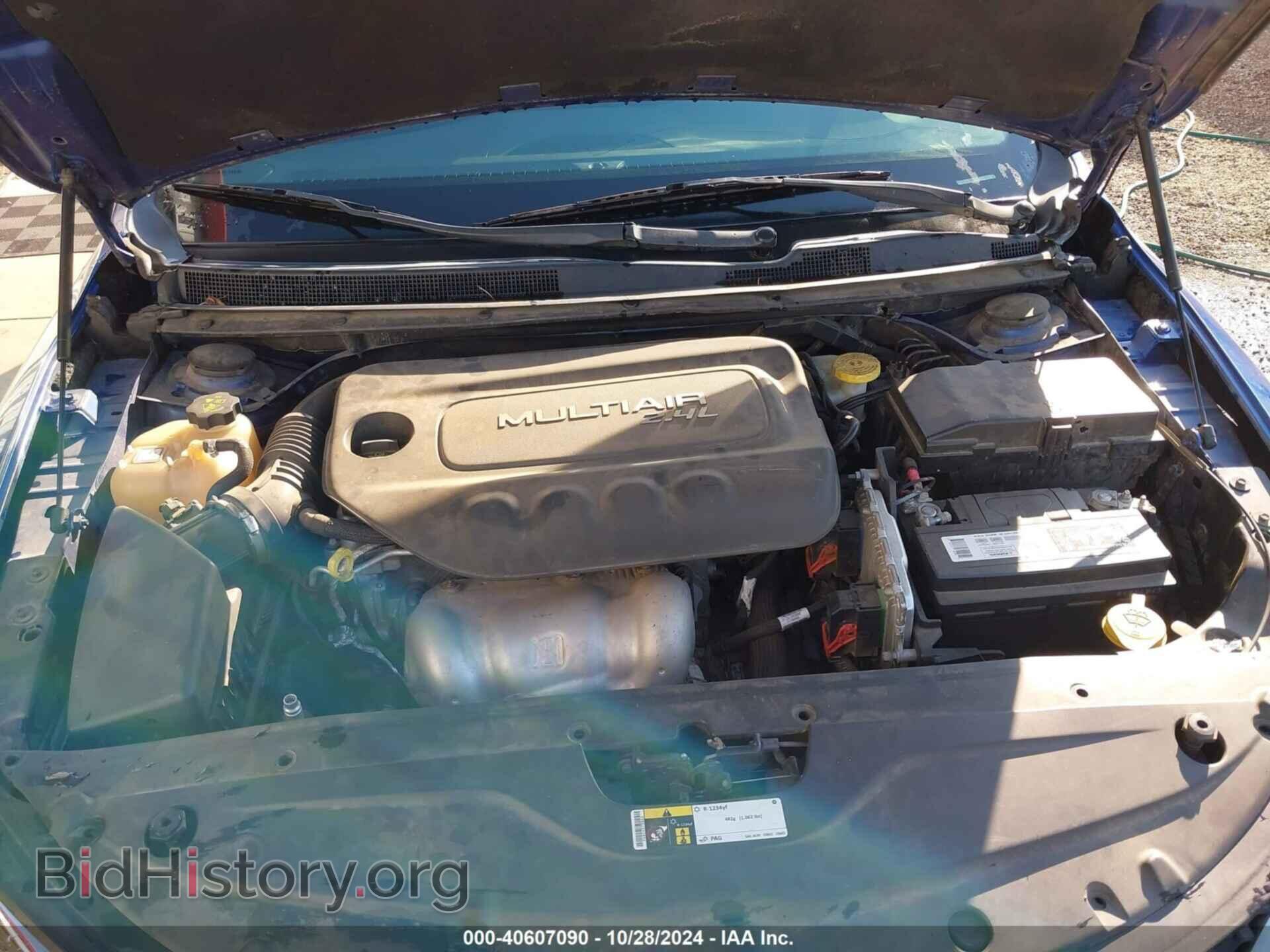2016 CHRYSLER 200 - VIN: 1C3CCCAB6GN120103 - Фото 10