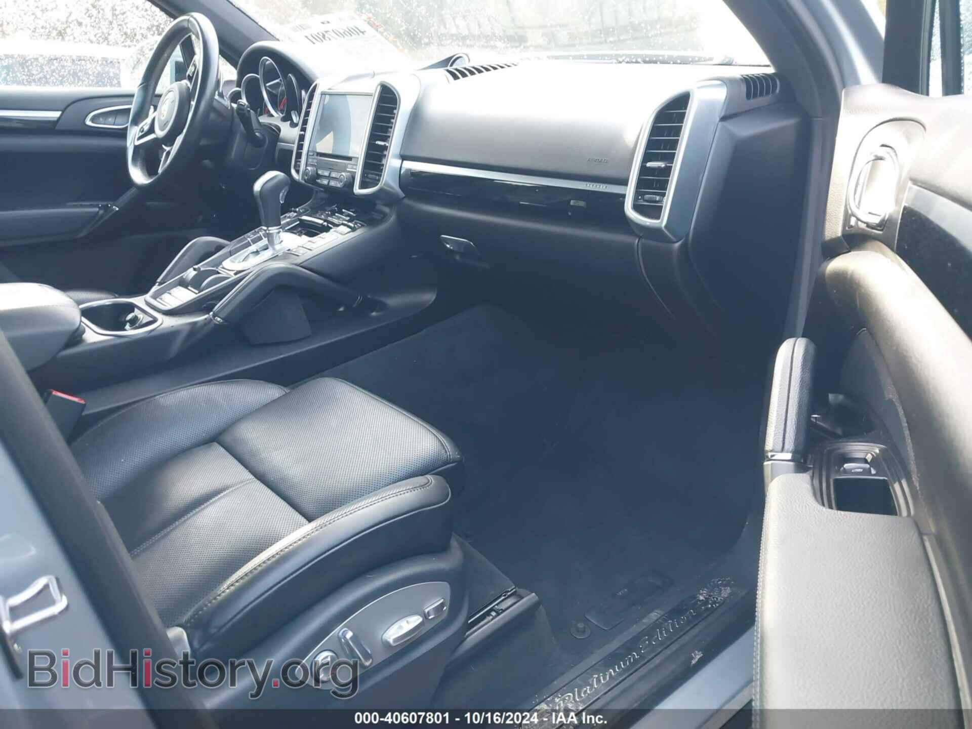 2017 PORSCHE CAYENNE - VIN: WP1AA2A20HKA92089 - Фото 5