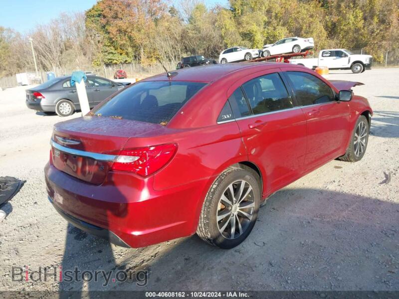 2013 Chrysler 200 (VIN 1C3CCBBG2DN746893) — photo 4 of 17