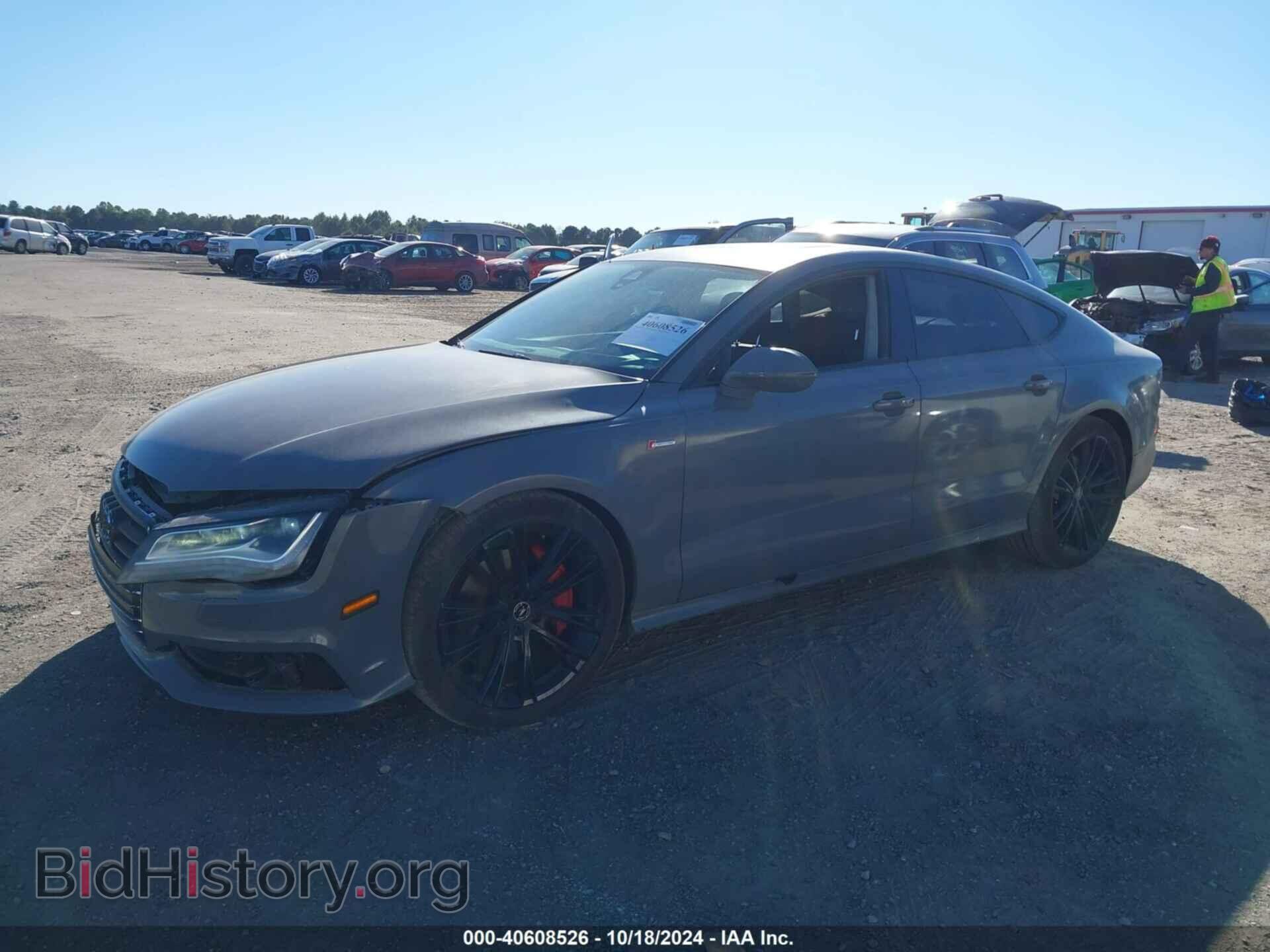 2012 AUDI A7 - VIN: WAUSGAFC8CN001221 - Photo 2