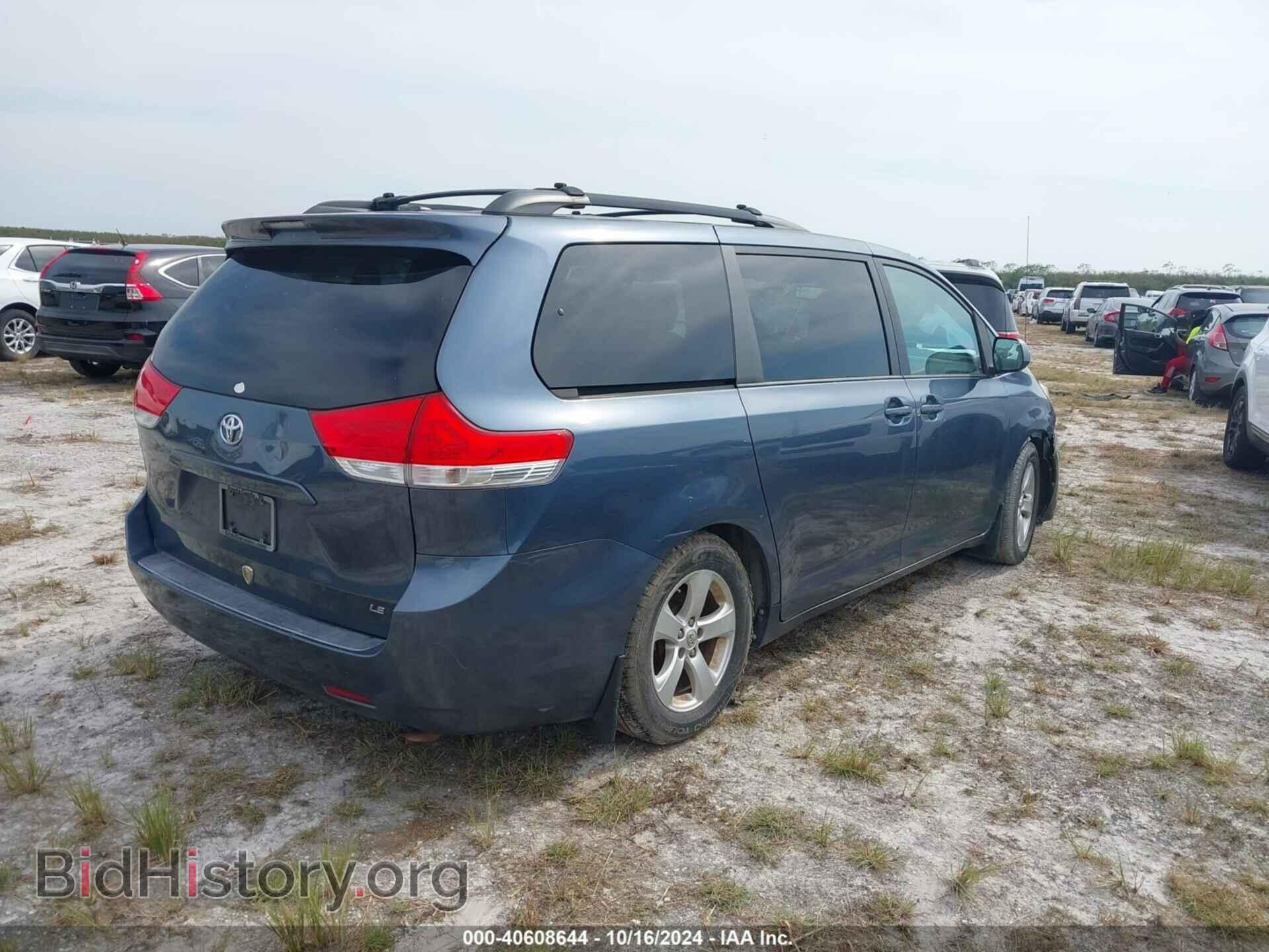 2013 TOYOTA SIENNA - VIN: 5TDKK3DC8DS351329 - Фото 4