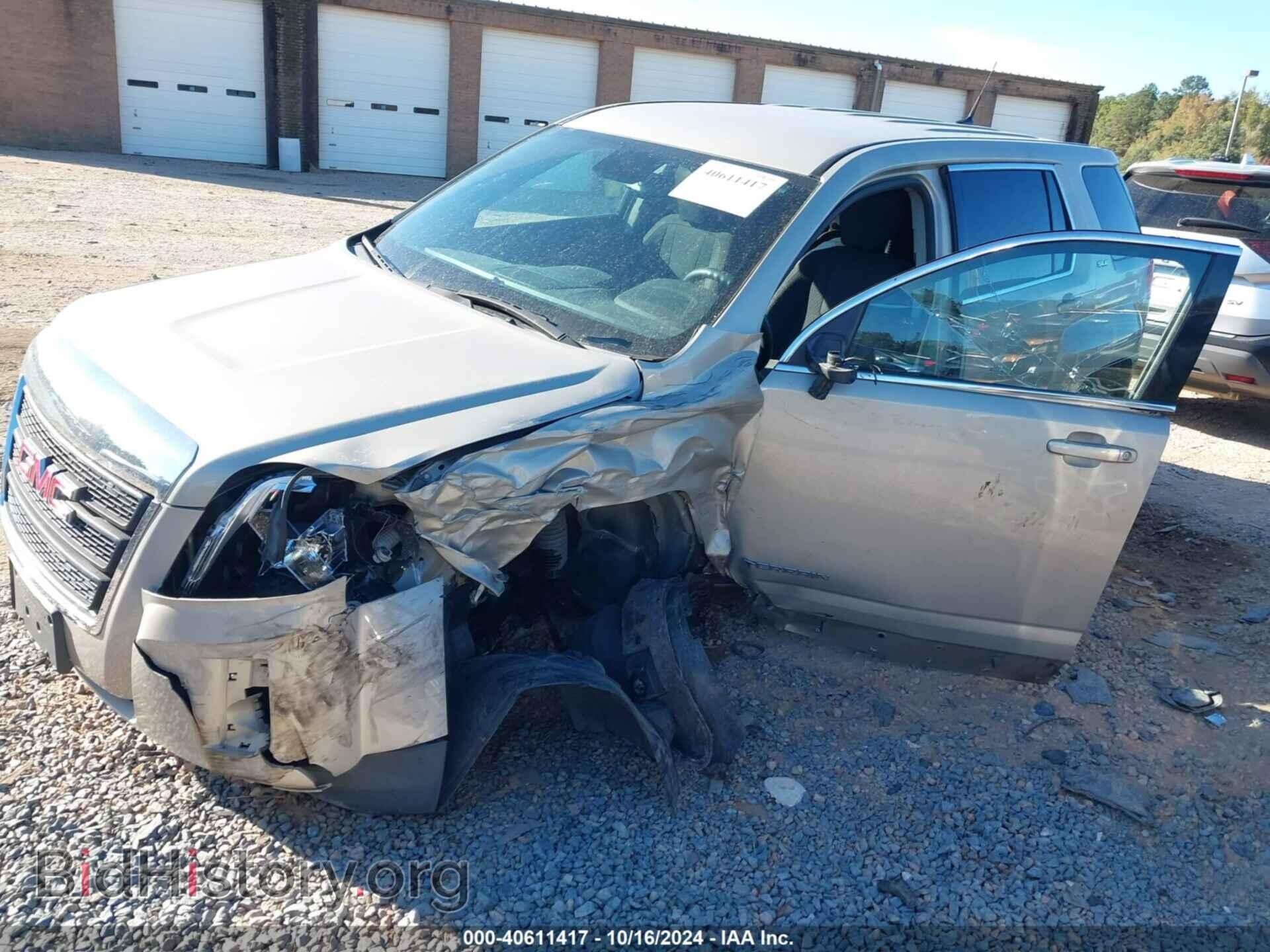 2012 GMC TERRAIN - VIN: 2GKFLREKXC6193922 - Photo 2