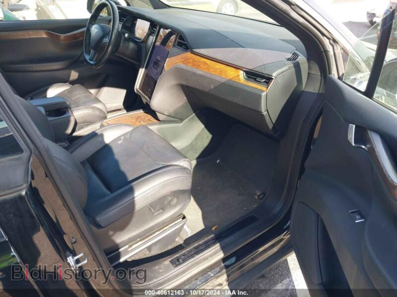 2019 Tesla MODEL X (VIN 5YJXCAE27KF205129) — photo 5 of 21